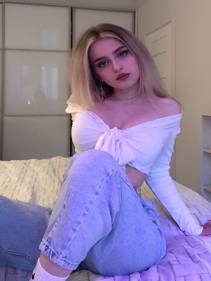 Роксана привлекательная девушка из Новоалександровска цена от 1500 руб