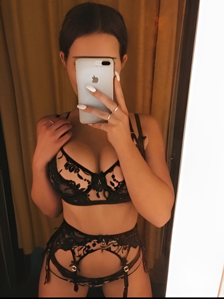 Розалия привлекательная девушка из Новоалександровска цена от 1500 руб