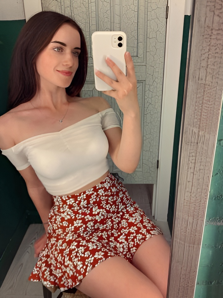 Ядвига привлекательная девушка из Новоалександровска цена от 5000 руб