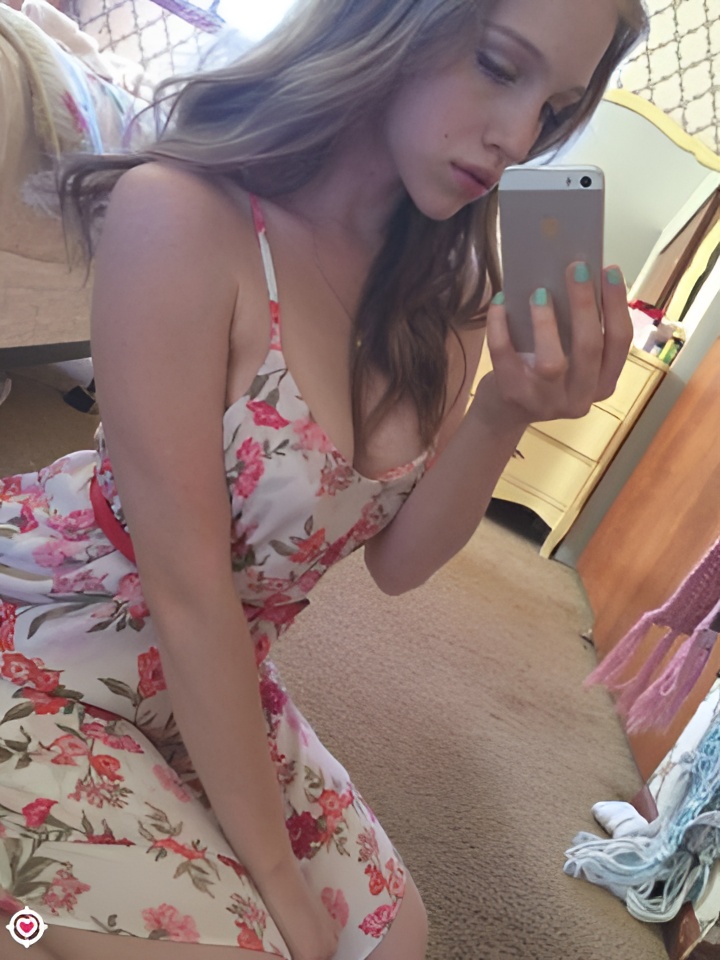 Зоя привлекательная девушка из Новоалександровска цена от 3000 руб