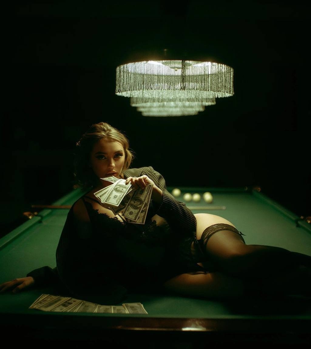 Мария привлекательная девушка из Новоалександровска цена от 7000 руб