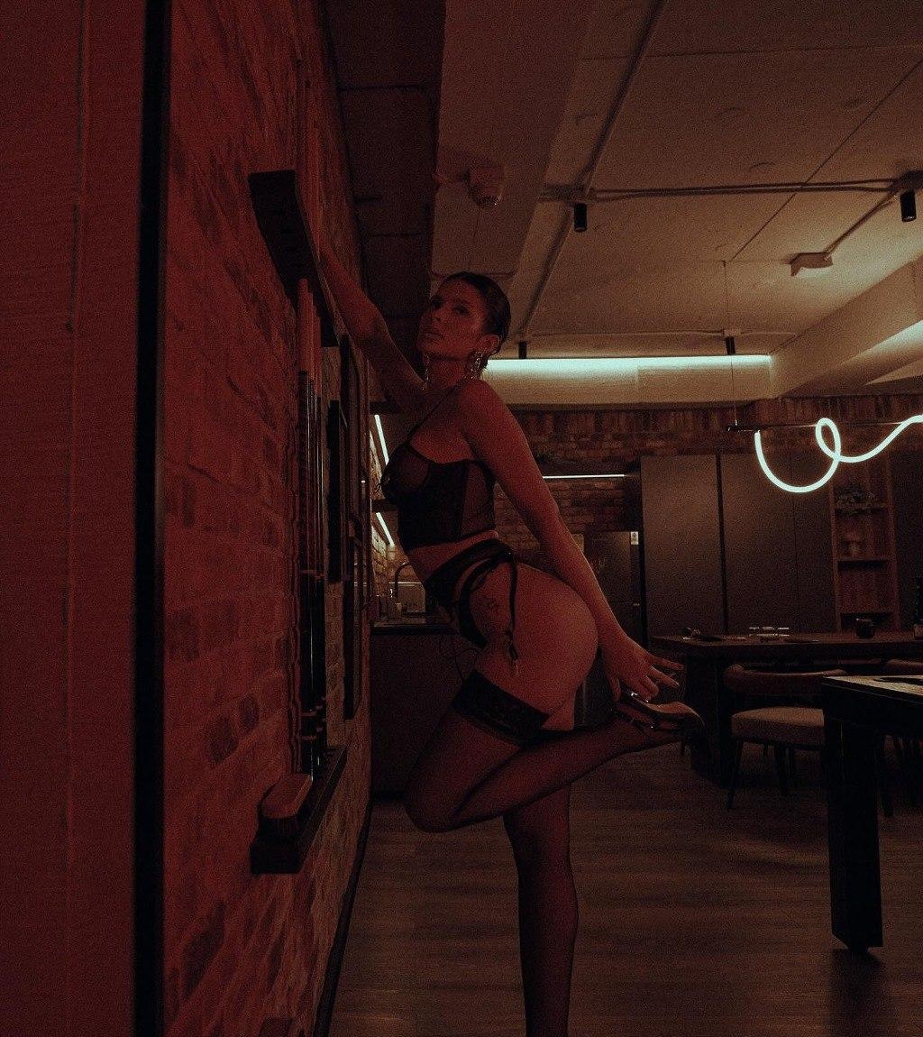 Настя привлекательная девушка из Новоалександровска цена от 4000 руб