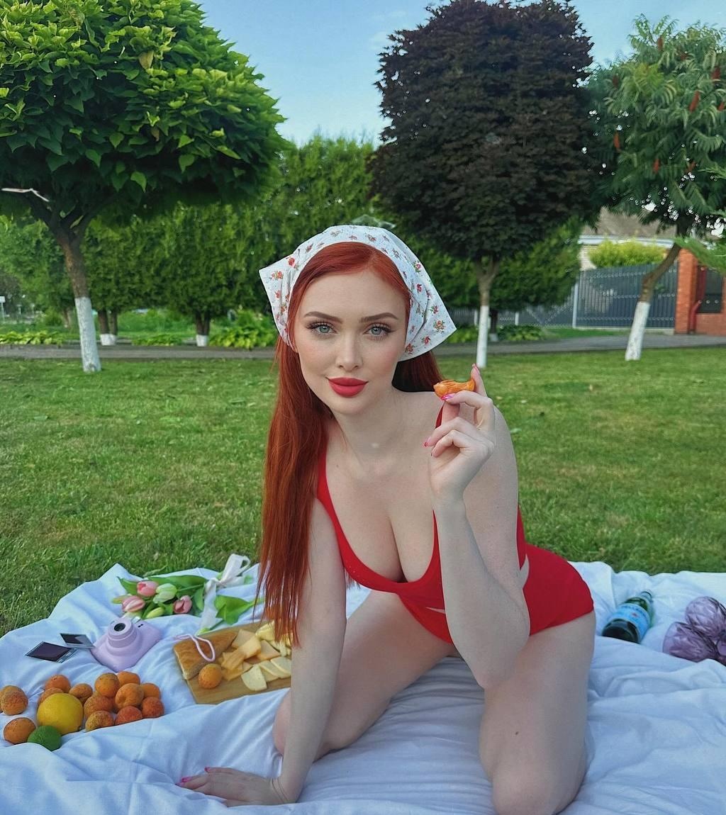 Лена привлекательная девушка из Новоалександровска цена от 6000 руб