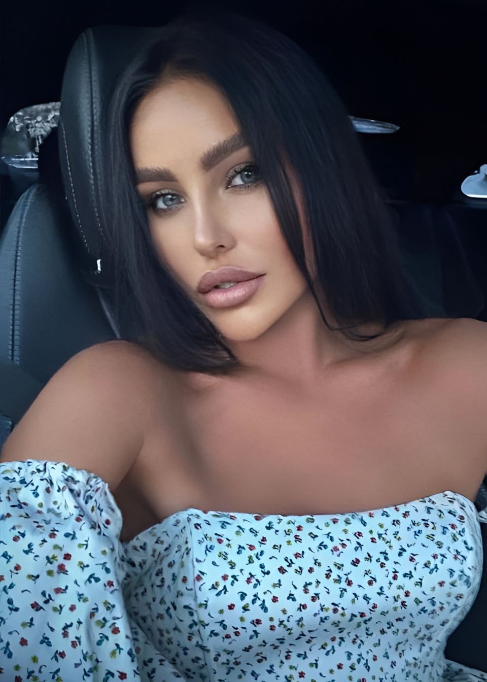 Индивидуалка МАЛЛИНА VIP, доступна для личного знакомства от 18000 руб