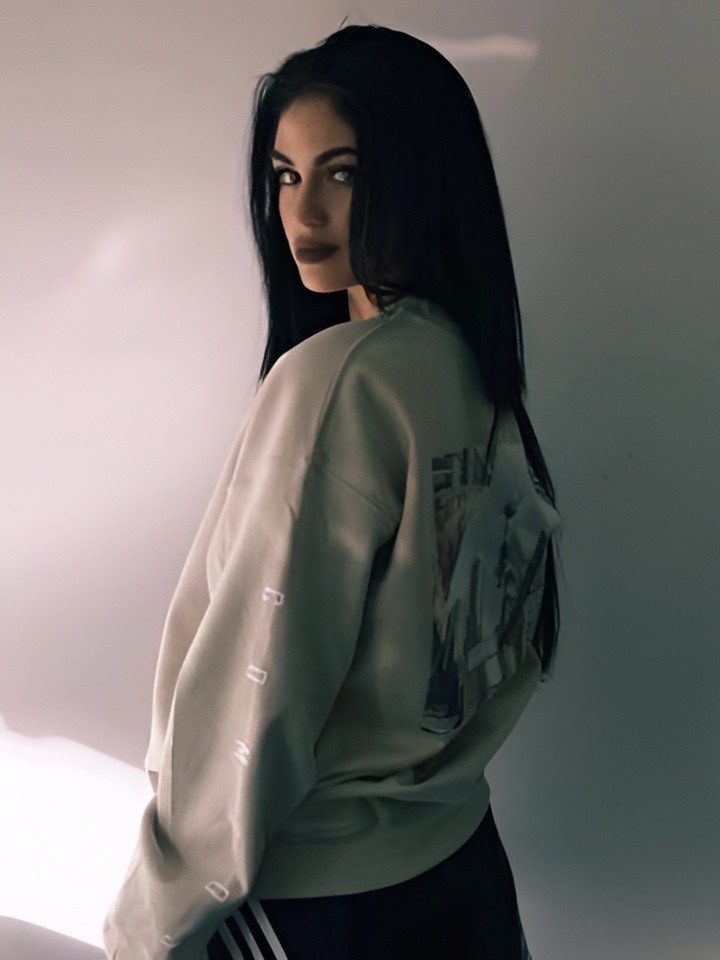 Индивидуалка Арина, доступна для личного знакомства от 2500 руб